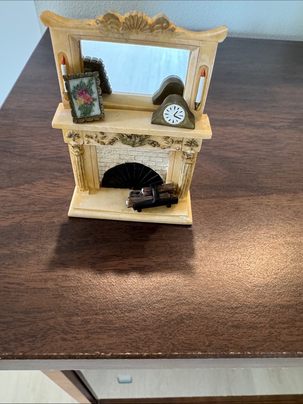 Vintage Avon Victorian Memories Miniature Furniture Sets - 12 Piece Lot - Picture 12 of 13